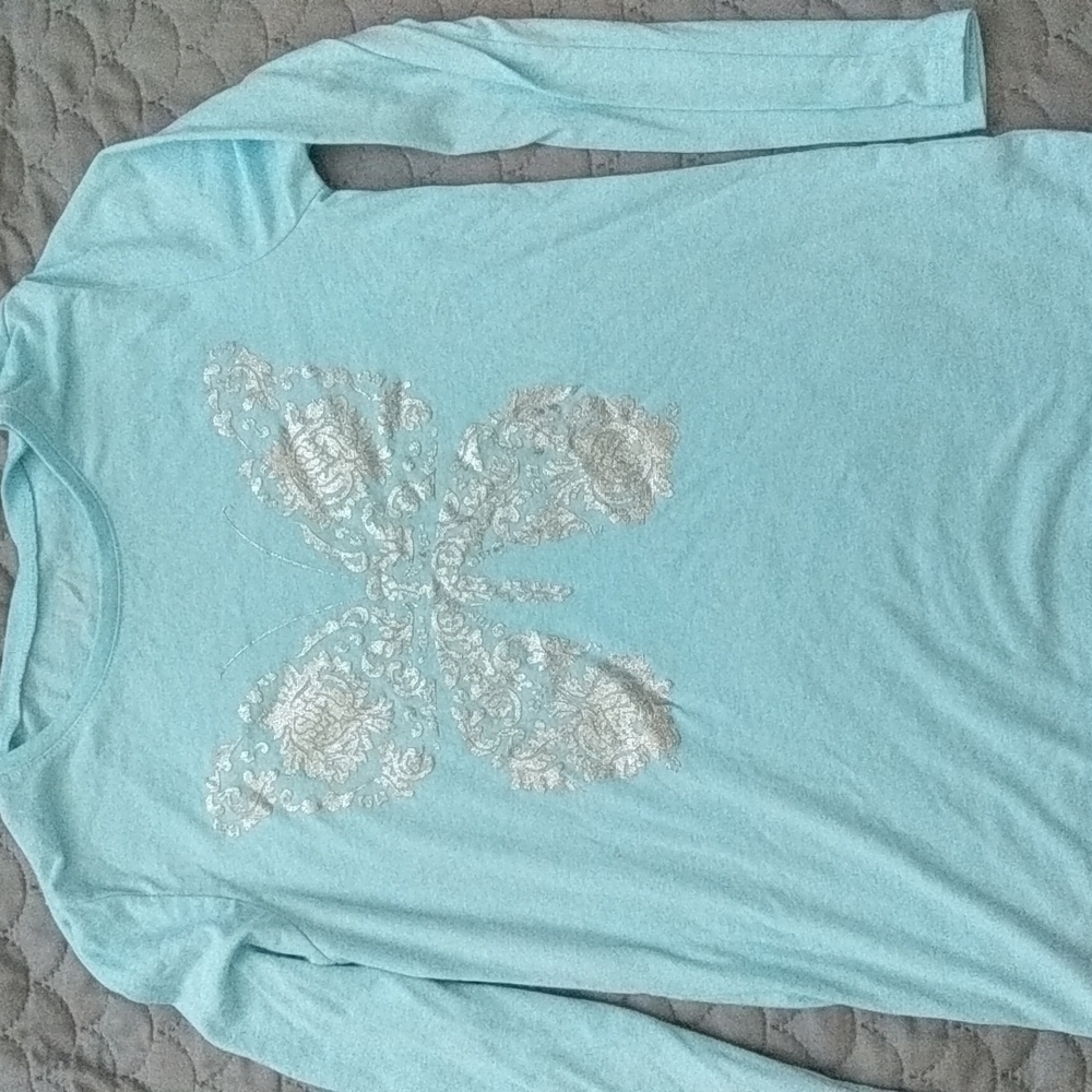 The Children's Place long sleeved tee - Picture 1 of 2